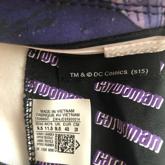 ๐DC Catwomen Converse Chuck Taylor hi Allstar ๐ - Picture 6 of 7